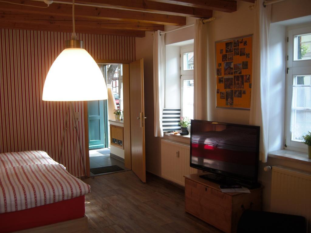 Ferienwohnungen Zur Kaiserstrasse Quedlinburg Kamer foto