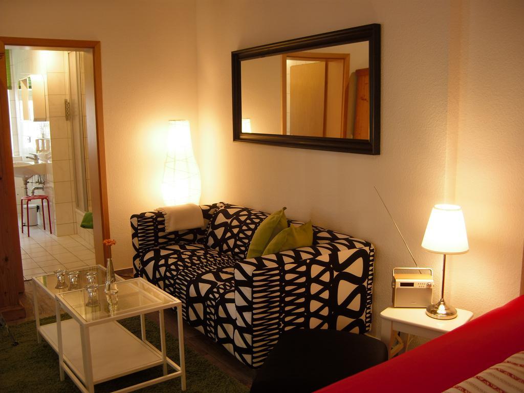 Ferienwohnungen Zur Kaiserstrasse Quedlinburg Kamer foto