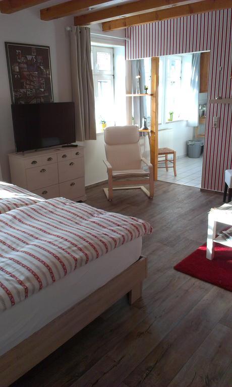 Ferienwohnungen Zur Kaiserstrasse Quedlinburg Kamer foto
