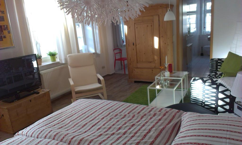 Ferienwohnungen Zur Kaiserstrasse Quedlinburg Kamer foto