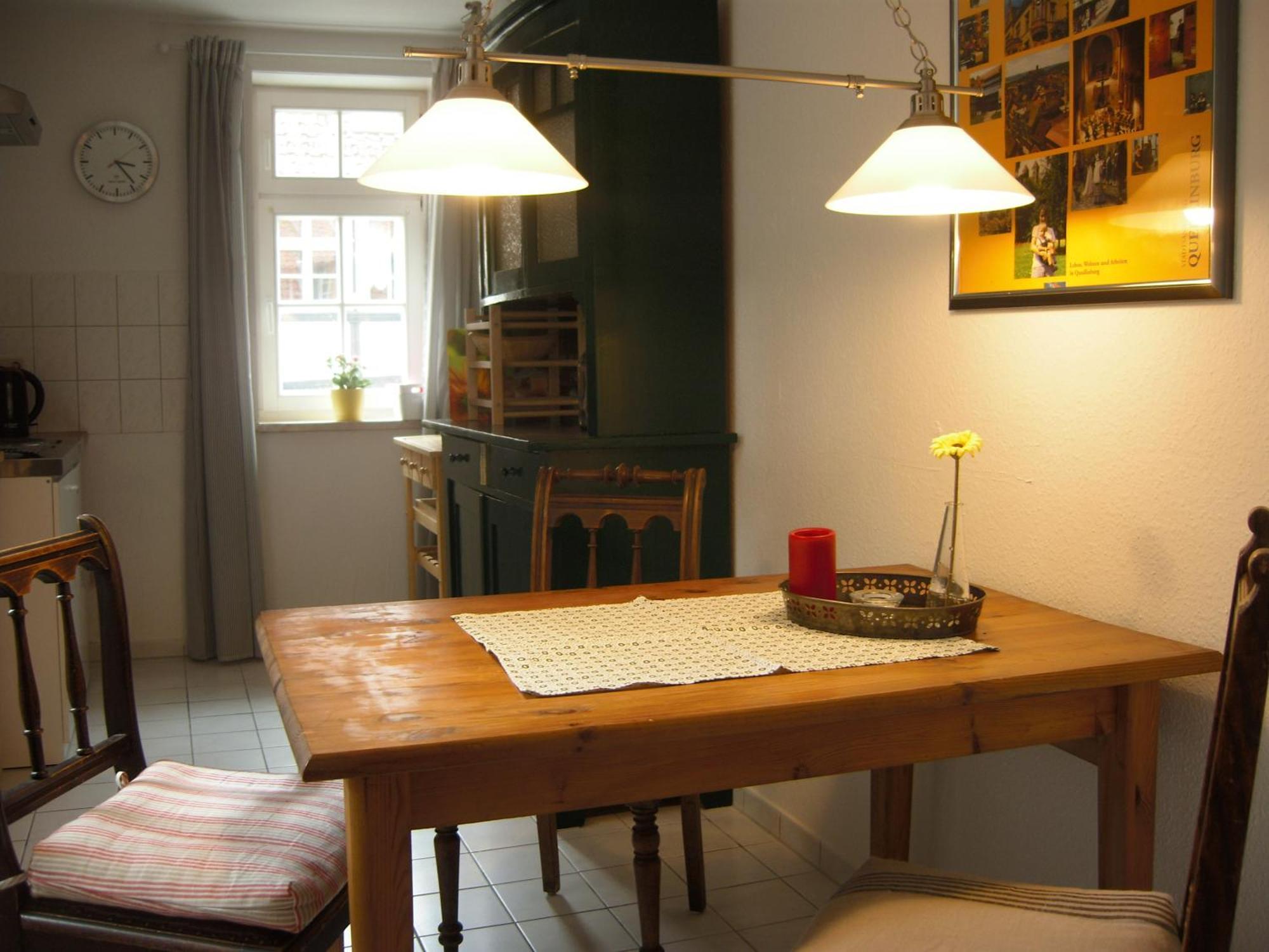 Ferienwohnungen Zur Kaiserstrasse Quedlinburg Kamer foto