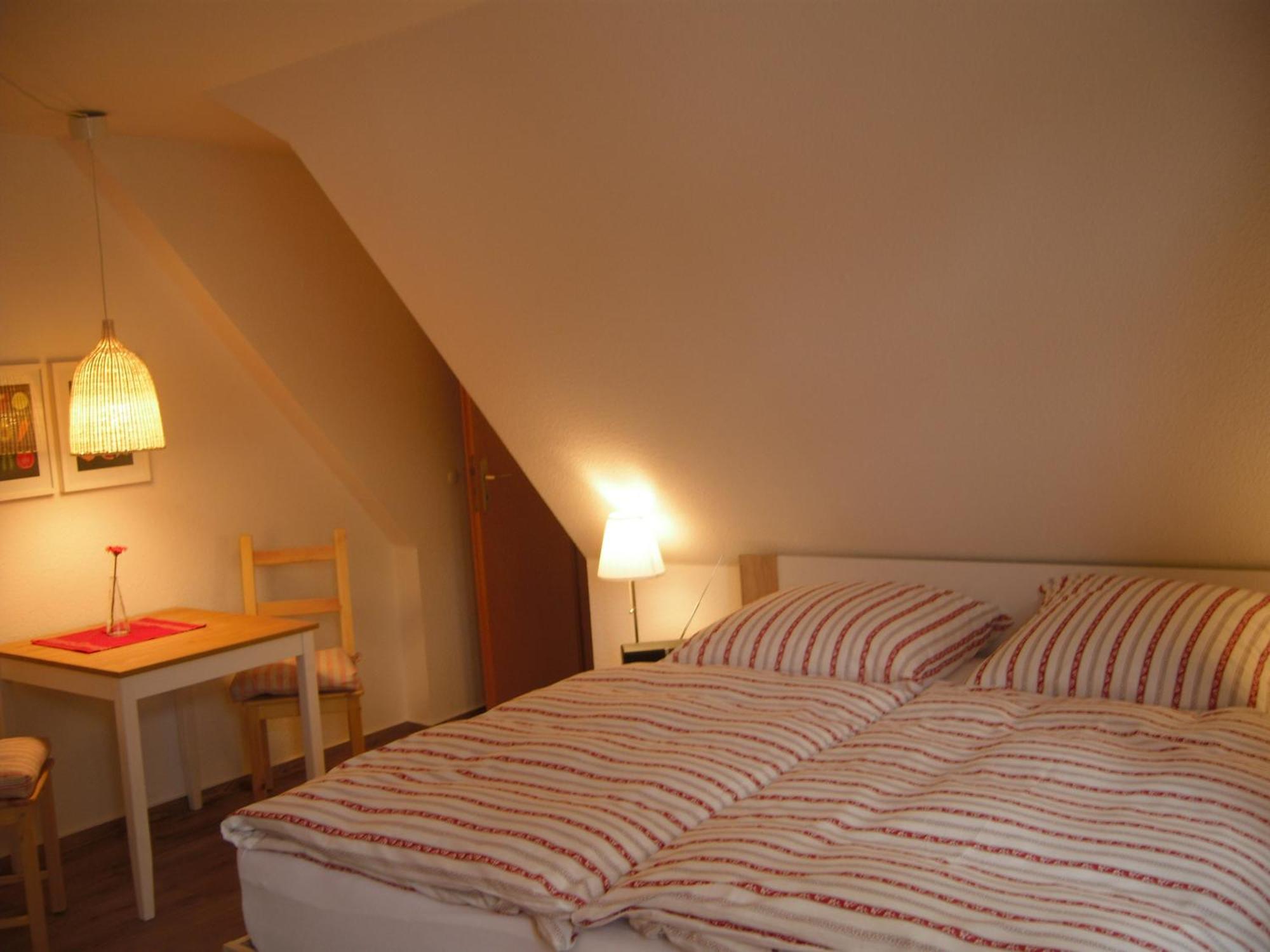 Ferienwohnungen Zur Kaiserstrasse Quedlinburg Kamer foto