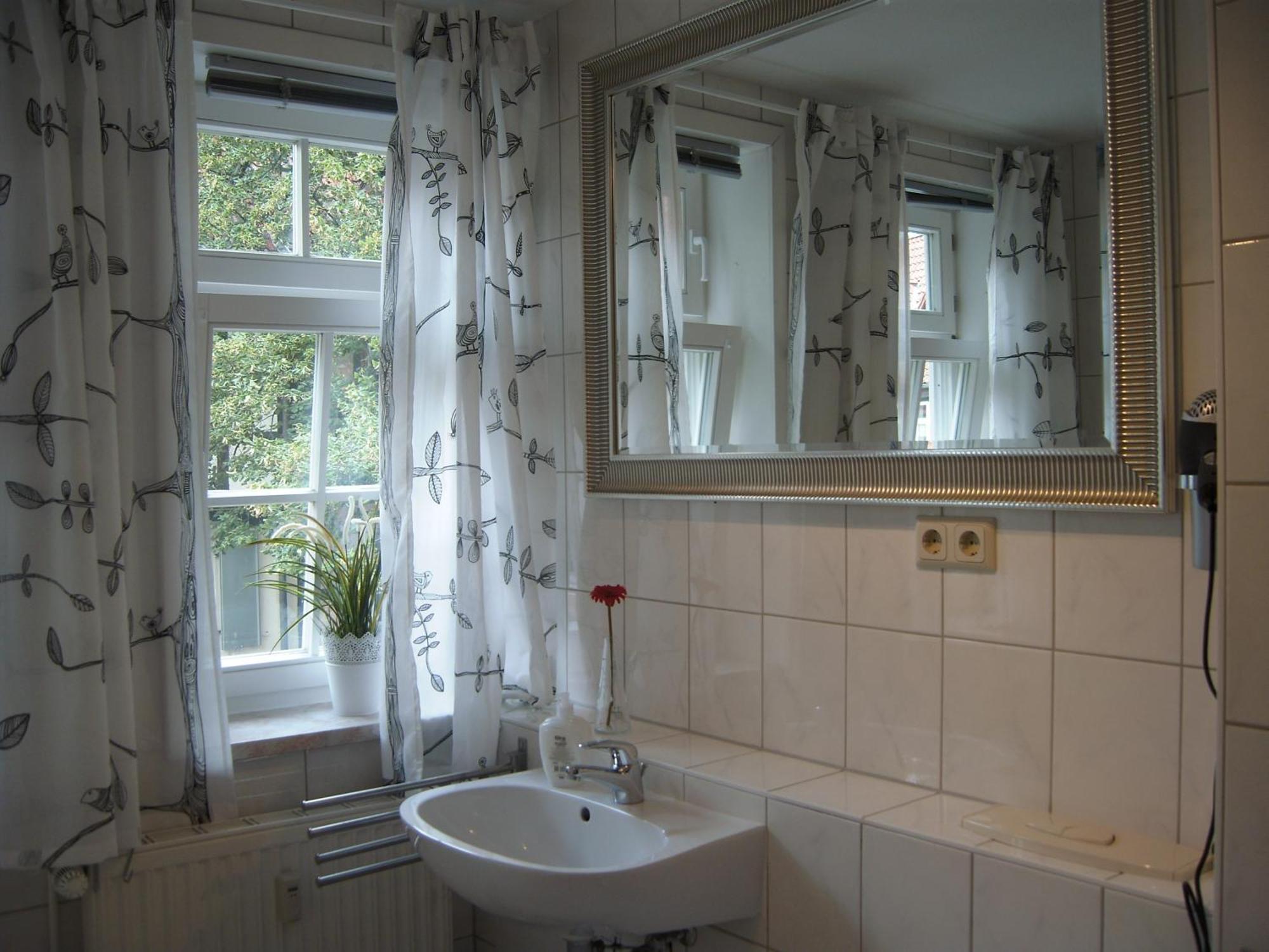 Ferienwohnungen Zur Kaiserstrasse Quedlinburg Kamer foto